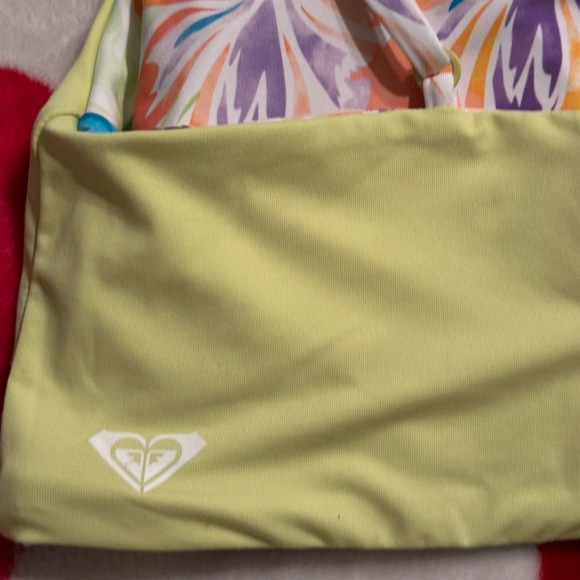 Roxy Printed Beach Classics Crop Bikini reversible Top Snow White Pualani Combo - Picture 9 of 10